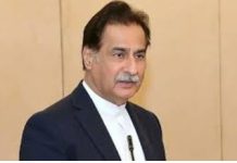 Ayaz felicitates newly elected APNS office-bearers Ayaz felicitates newly elected APNS office-bearers