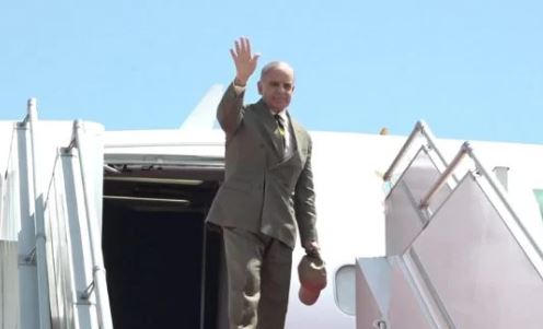 41 PM Shehbaz departs for Saudi Arabia, kicking off three-nation tour amid regional tensions