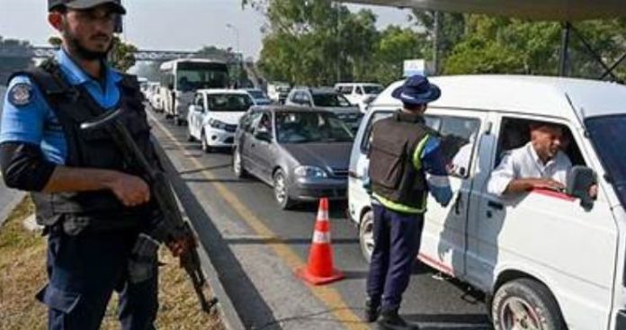 D1 Islamabad residents frustrated over widespread Police check posts