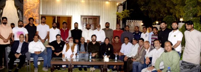 DNA 13-1 Rising Stars President honors Under-18 Hockey Championship Team