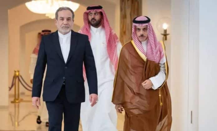 Saudi FM holds call with Iranian counterpart