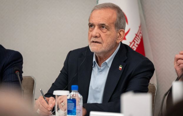 18 Iran denies agreeing to hand over enriched Uranium stockpile