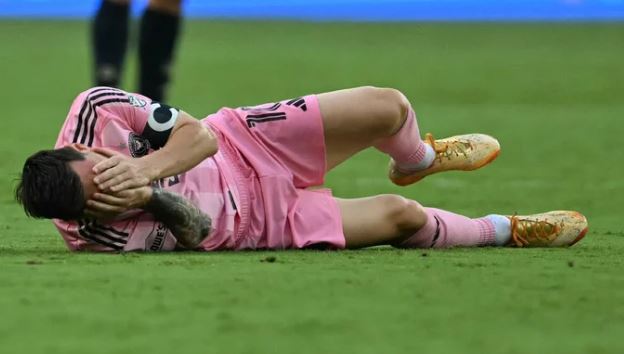 52 Messi diagnosed with left hamstring fatigue, return plan uncertain