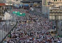 Muslim faithful begin leaving Makkah after Hajj pilgrimage Muslim faithful begin leaving Makkah after Hajj pilgrimage