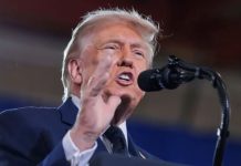 Trump says Iran blockade stays until deal is signed Trump says Iran blockade stays until deal is signed