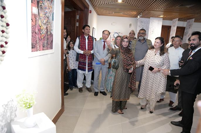 Students’ creative exhibition “Pop Revolution” held at PNCA