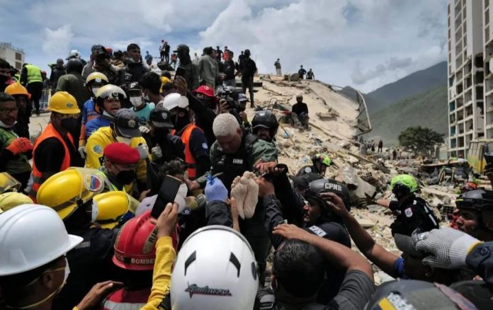 111 Father, son rescued after 4 days in Venezuela quake rubble