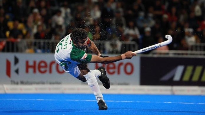 Setback for Pakistan Hockey: Ammad Shakeel Butt out of Pro League over UK Visa refusal Setback for Pakistan Hockey: Ammad Shakeel Butt out of Pro League over UK Visa refusal
