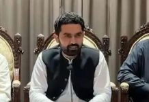 Cracks emerge in PTI as over 25 lawmakers skip KP parliamentary party meeting Cracks emerge in PTI as over 25 lawmakers skip KP parliamentary party meeting