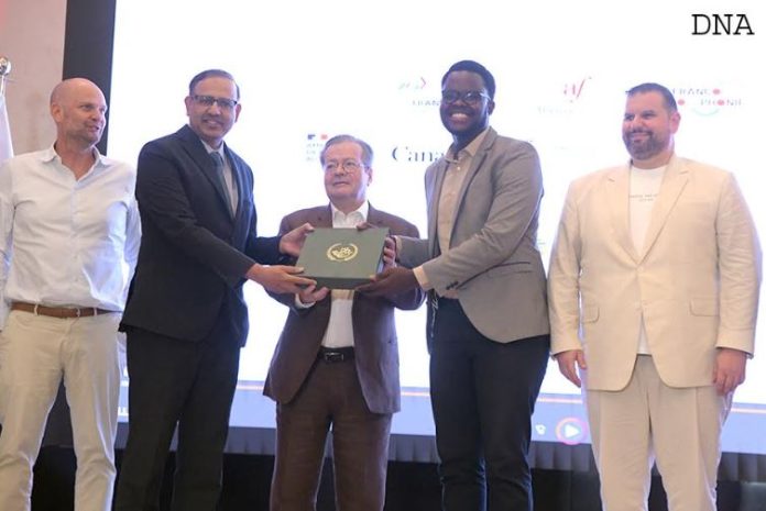 DNA 14-6 French ambassador awards Francophonie Talents winner in Islamabad