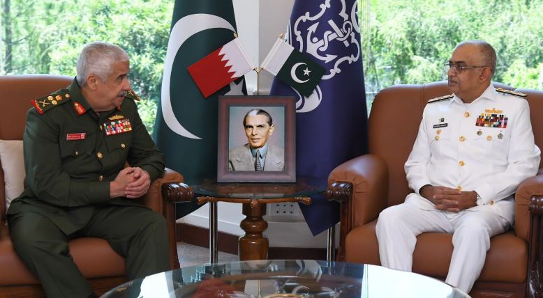 Pakistan, Bahrain Vow to Boost Military Cooperation