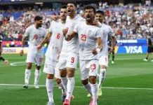 Kane scores twice as England beat Croatia to launch World Cup charge