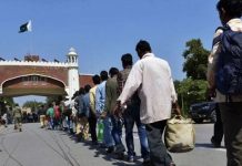 Pakistan and India exchange lists of prisoners Pakistan and India exchange lists of prisoners