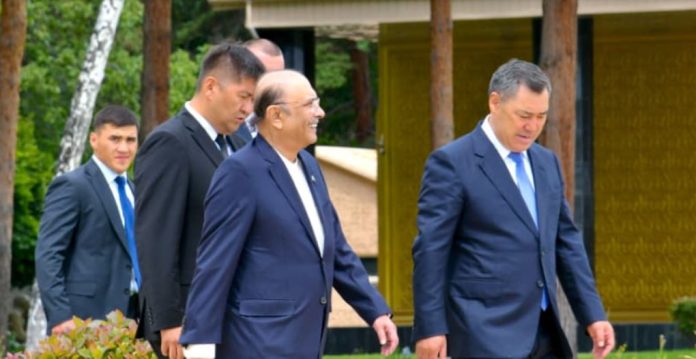 121 President Zardari meets Kyrgyz President to further strengthen bilateral relations