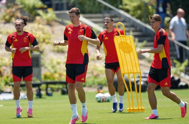 121 Spain aim for World Cup date with France by beating Belgium