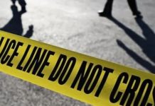 Karachi doctor killed as robbers snatch Rs2.5m near Teen Talwar Karachi doctor killed as robbers snatch Rs2.5m near Teen Talwar