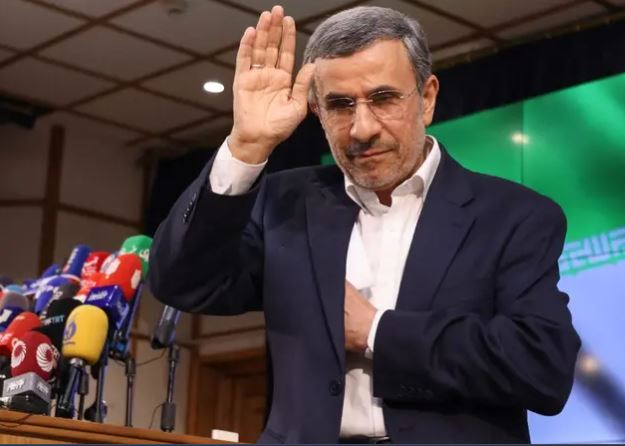 131 Israel sought to recruit Ahmadinejad in failed plan for regime change in Iran: Report