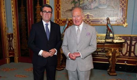 311 Andy Burnham becomes UK prime minister after meeting King Charles