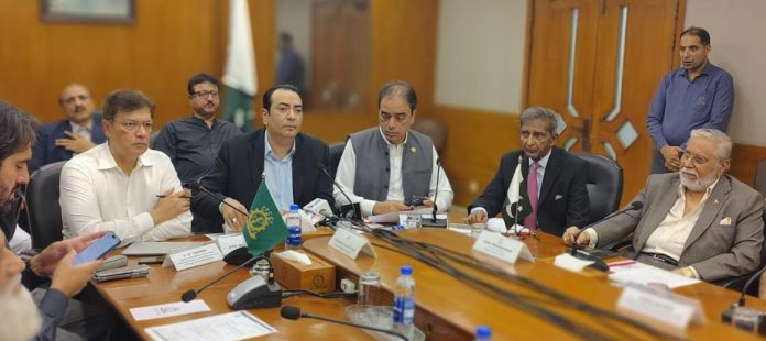 DNA 7-3 FPCCI hosts session on inland water management opportunities