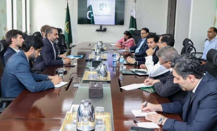 DNA 10-16 Gunvor group delegation calls on Petroleum minister