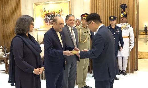 DNA 12-11 President Zardari receives credentials from Italian and South Korean ambassadors-designate