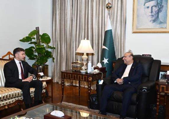DNA 20-11 President Zardari lauds outgoing Kazakh envoy’s role in strengthening bilateral ties