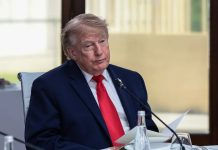 White House attacks DNA reporter for question on Trump aide