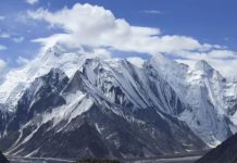 Search resumes for missing mountaineers after Broad Peak avalanche Search resumes for missing mountaineers after Broad Peak avalanche