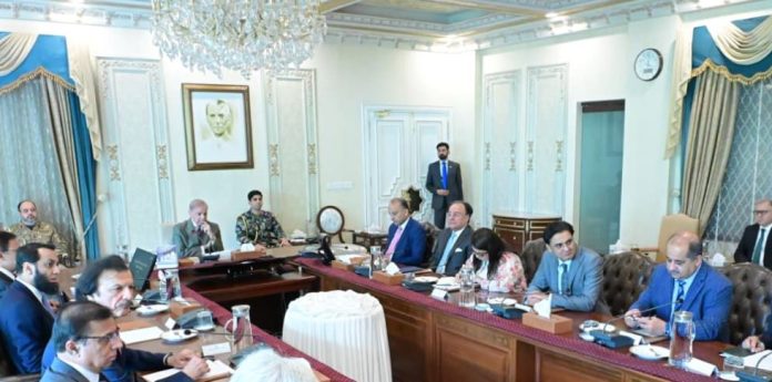 NEWS PM directs FBR to continue enforcement against smuggling, tax evasion, illegal businesses