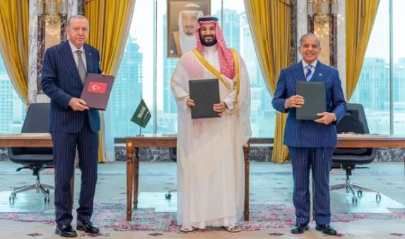 NEWS Iran says Pakistan-Turkiye-Saudi deal shows 'change in perception' towards US