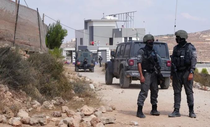 NEWS Israeli military stops activists delivering food to trapped Palestinians in the West Bank