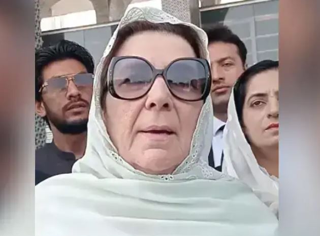 NEWS Imran Khan's sister Noreen Niazi allowed to meet him at Rawalpindi's Adiala Jail