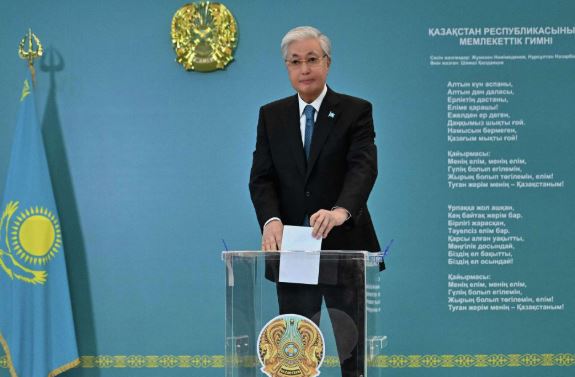 NEWS Kazkh vote to strengthen President grip