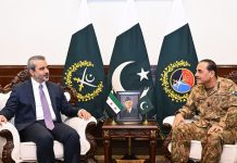 Syrian foreign minister meets chief of defence forces