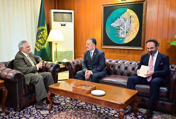 Turkish Ambassador Neziroğlu calls on Ishaq Dar Turkish Ambassador Neziroğlu calls on Ishaq Dar
