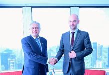 Dar meets French minister in New York Dar meets French minister in New York