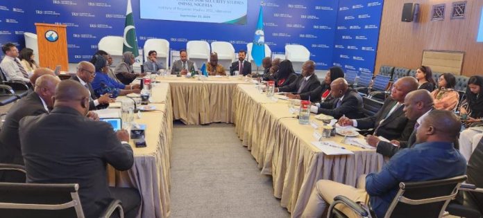 DNA 22-17 A Nigerian Think-Tank delegation visits IRS