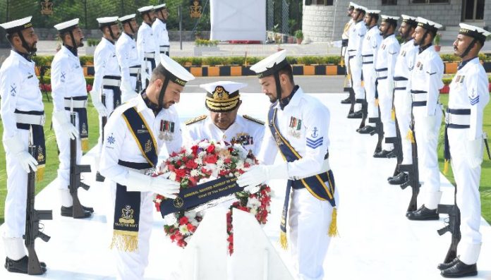 DNA 8-4 Admiral Naveed Ashraf honors 1965 war heroes on Navy Day