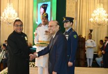 British-Pakistani surgeon honoured for pioneering kidney stone treatment President Asif Ali Zardari confers Tamgha-i-Imtiaz on Dr Shabi AhmedÂ