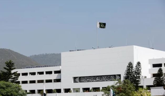 NEWS No region, province targeted in restructuring debate: official