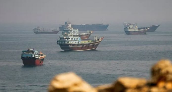 NEWS Iran-Oman understanding does not provide for immediate reopening of Hormuz: Report