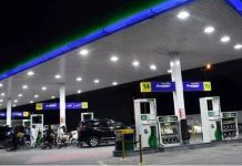 Petroleum dealers refuse to sell fuel under govt relief scheme Petroleum dealers refuse to sell fuel under govt relief scheme