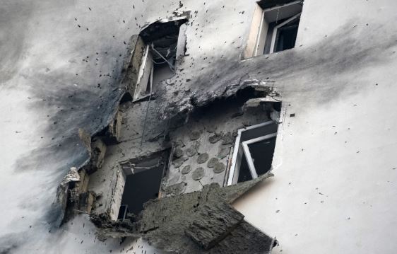 NEWS Mass drone barrage on Moscow kills two