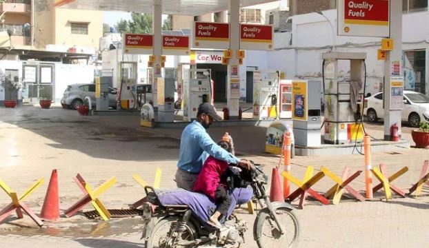 NEWS Fuel could hit Rs1,000 per litre if shortage emerges, warns petroleum minister