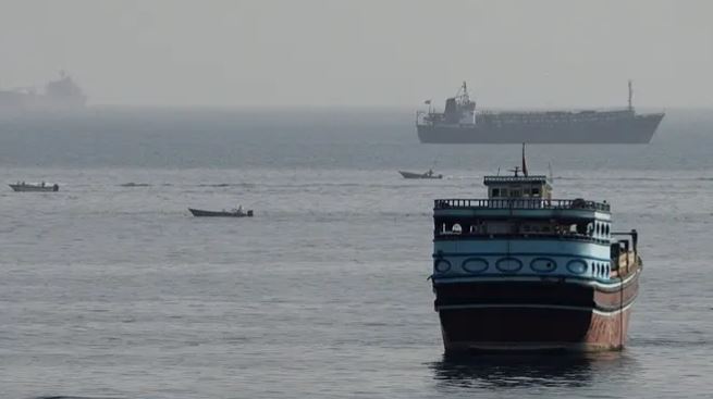 NEWS Iran ready to reopen Hormuz if US eases military pressure, lifts blockade: Senior official