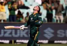 South Africa stun Australia in ODI opener South Africa stun Australia in ODI opener
