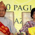 Wife of Malaysia’s longest-serving PM Mahathir dies at 100 Wife of Malaysia's longest-serving PM Mahathir dies at 100