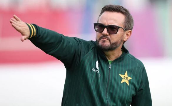 news Pakistan coach Hesson eyes up India clash at Asian Games