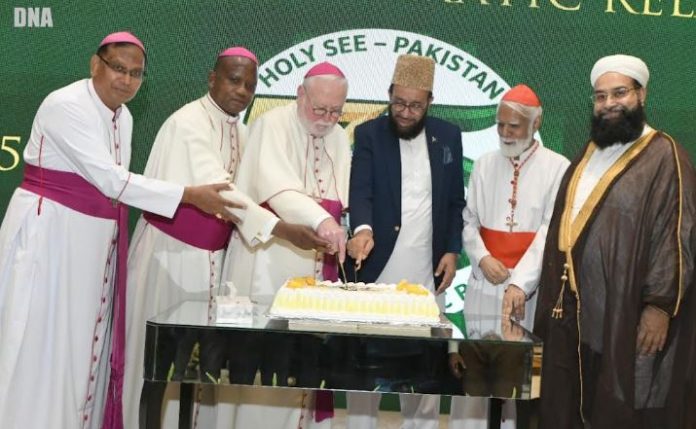 DNA 12-1 Peace, human dignity at heart of papal diplomacy
