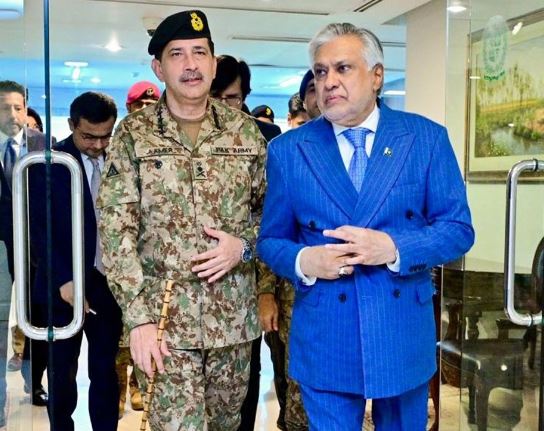 DNA 7-2 Chief of strategic command calls on Ishaq Dar
